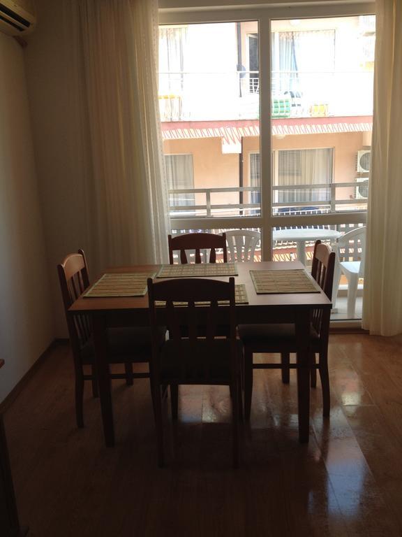 Levante Apartcomplex Nessebar Zimmer foto